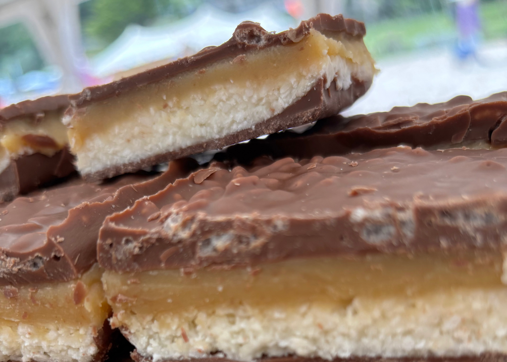 Honeymoon Slice Box